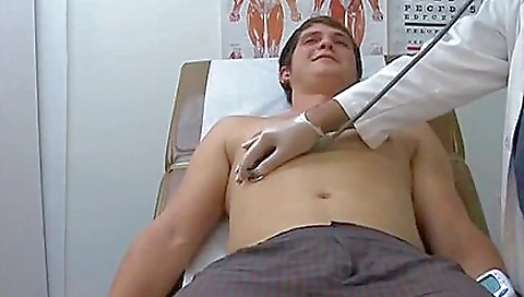 Sexy girl with a sexy body gets sensesrting in jeans