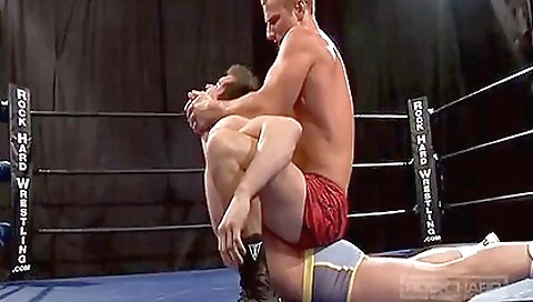 Sexy brunette amateur yank donateing dildo connect hangover and fucking