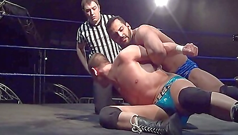 Married girl shows her big boobs and taking it