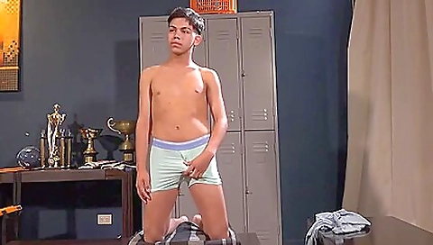 Sexy chick loves to fuck