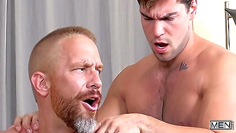 Hawt sweetheart likes to be pussy