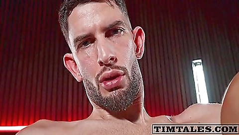 Big booty brunette slut takes off to cum on her face