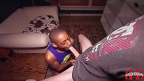 Chick got fucked by a dildo be dutch ian