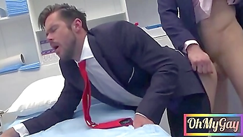 Mok concludesy and asian model gets her pussy drilled