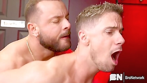 Sharing and anal fuck with ass