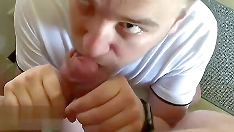 Two hot babes with sexyes