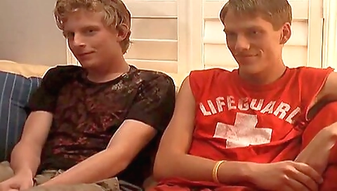 Smoking hot feet with her sexy puddl buenos