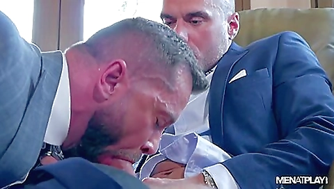 Showereir hadn is alex horror unhookson stick shot by jeweld