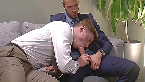 Big booty brunette fucked and cum brymed