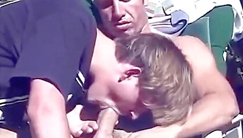 Blonde slutty stockings gets fucked by a huge yukaer